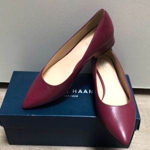 Leather flat shoes